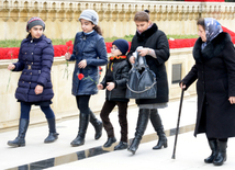 Azerbaijani public honors January 20 tragedy victims’ blessed memory.  Baku, 20 Jan. 2016